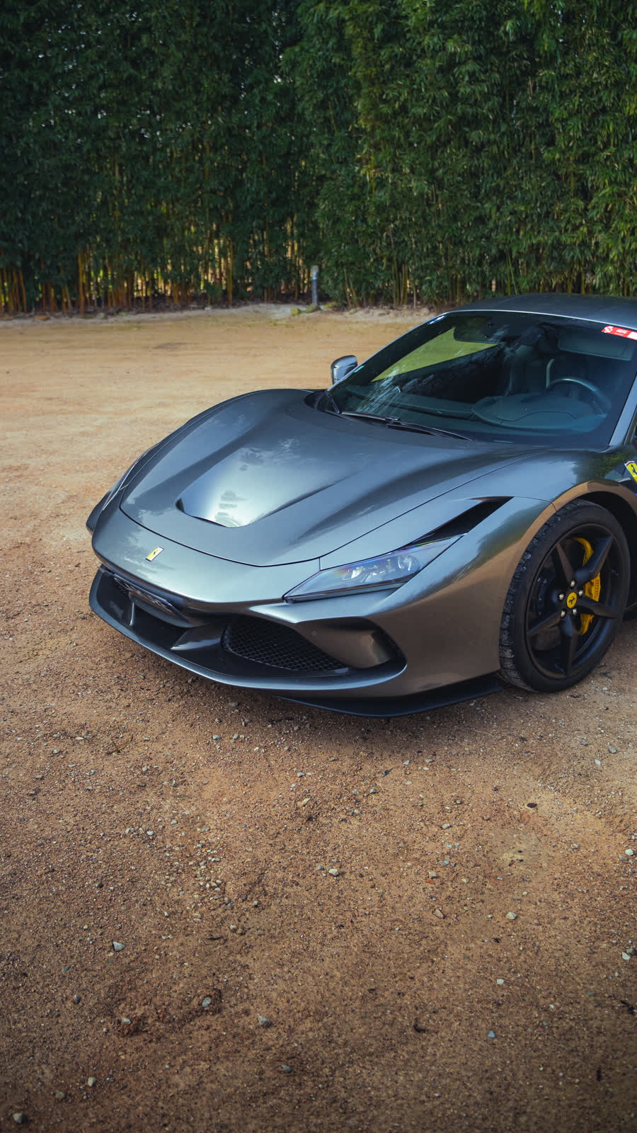 Ferrari F8 Tributo avec plaque Carure